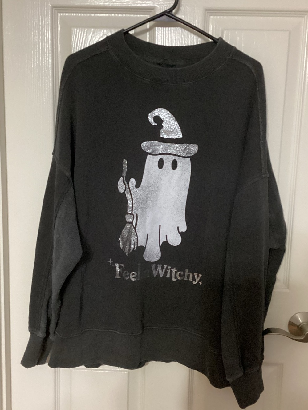Aerie Black Feelin Witchy Sweatshirt Women’s Medium